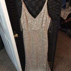 Prom/formal dress. Windsor brand. Size small.